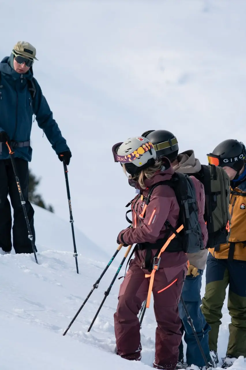 LawinenkurseArosa x Penguin Powderwear Skitouring