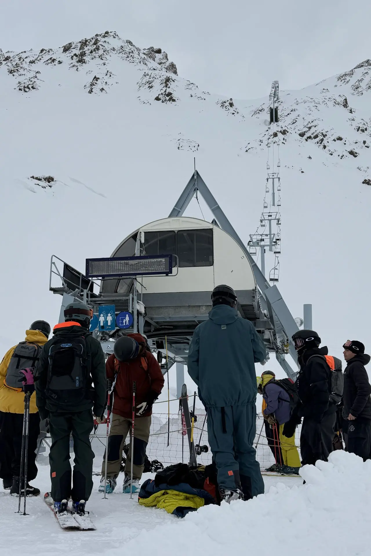 Waiting Marte Skilift Mountain