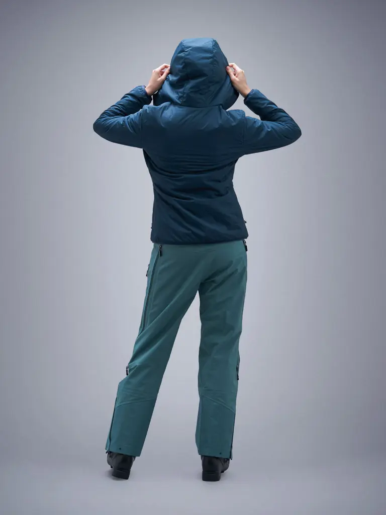 252-1-penguin-Women-Pinneco-Insulation-Jacket-Storm-Blue-RGB6.webp
