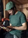147-6-Men-Merino-T-shirt-145-Fender-Green-RGB2.webp