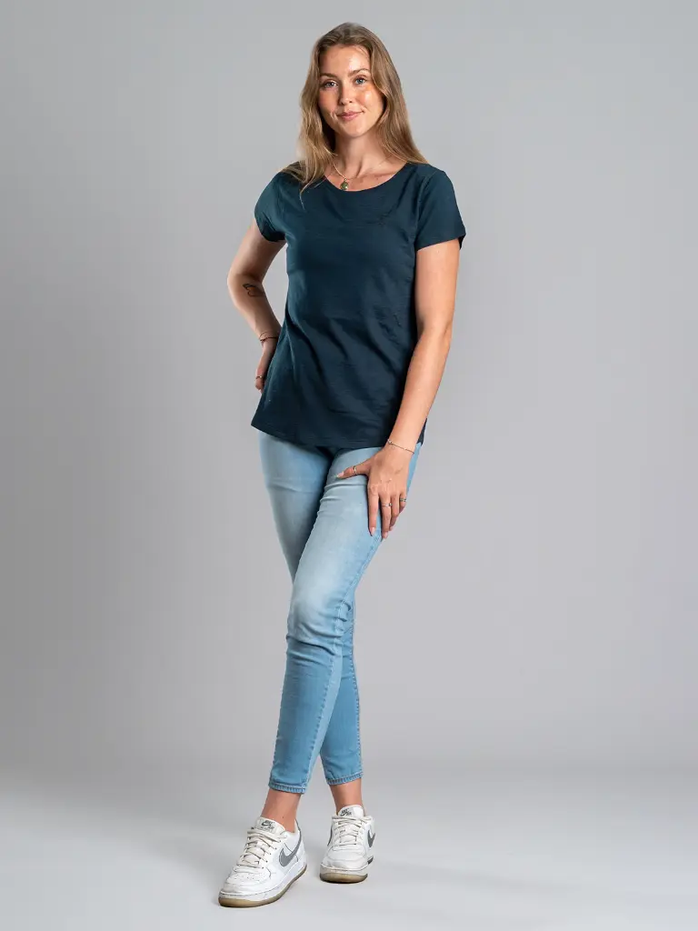 269-1-Women-Merino-Tshirt-Storm-Blue-1200x1600-RGB3_rightcolor.webp